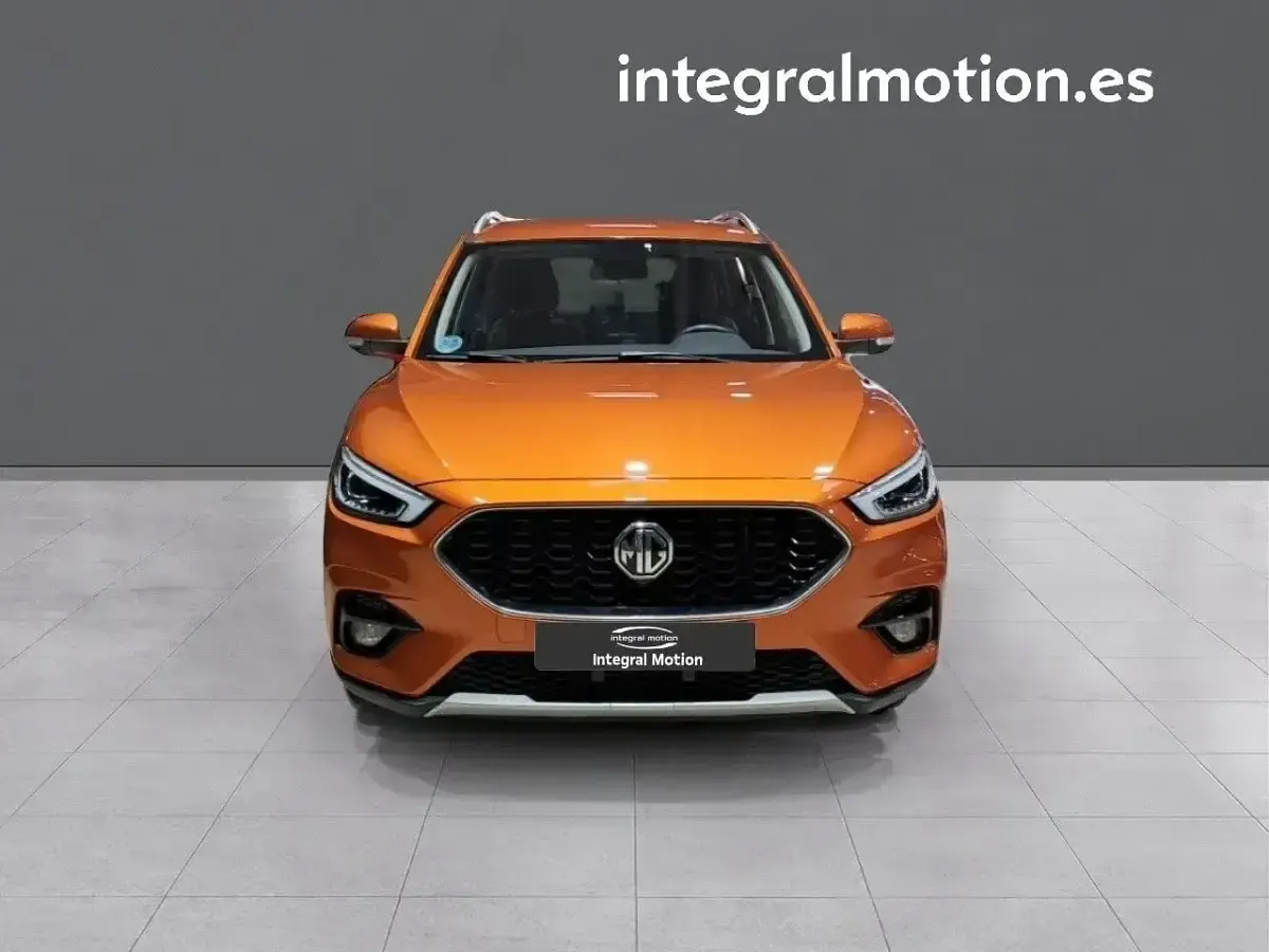 Usado MG ZS Luxury 106 CV (77 kW) 2022 Naranja SUV