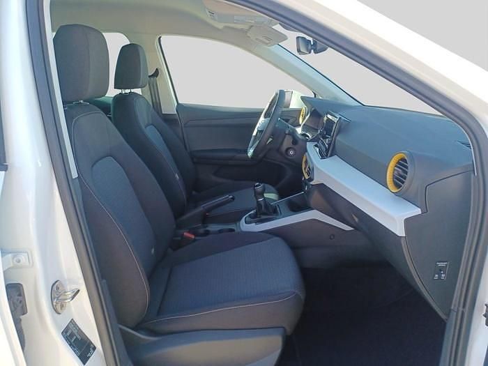 Usado Seat Arona Style 95 CV (69 kW) 2025 Blanco SUV