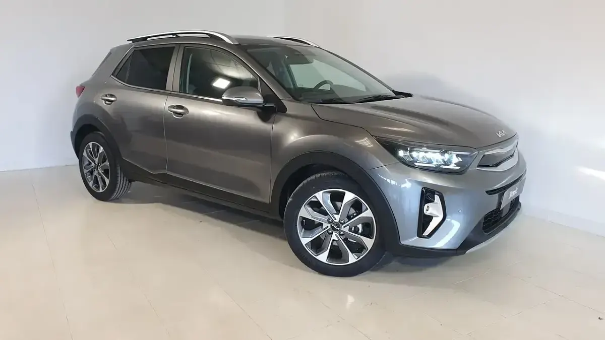 Nuevo Kia Stonic Style 100 CV (73 kW) 2025 Gris SUV