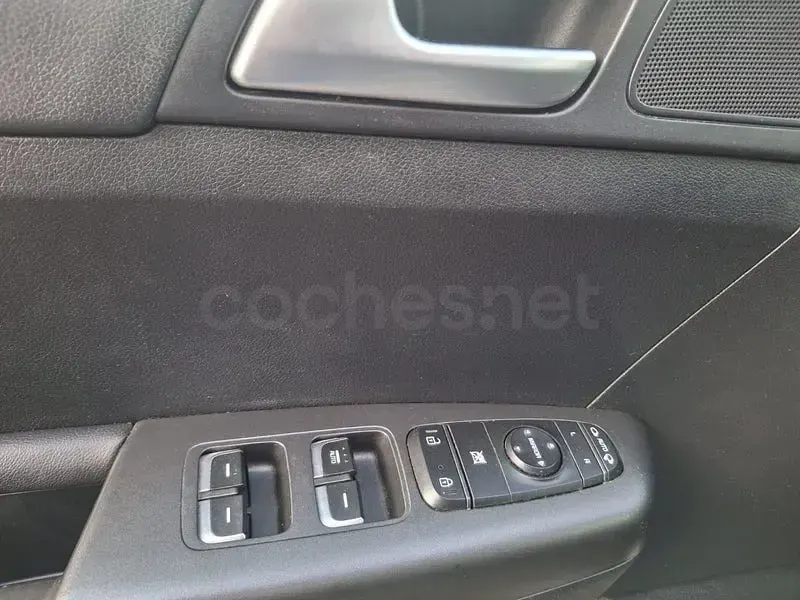 Usado Kia Sportage 115 CV (84 kW) 2016 Blanco SUV