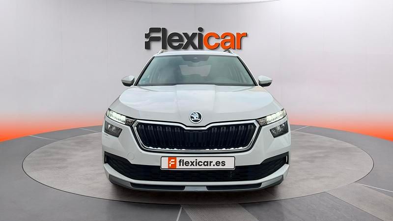 Usado Skoda Kamiq Selection 95 CV (69 kW) 2023 Blanco SUV