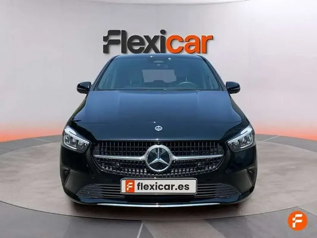 Usado Mercedes B250 218 CV (160 kW) 2023 Negro Utilitario