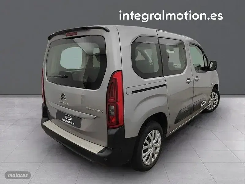 Usado Citroën e-Berlingo Feel 100 CV (73 kW) 2022 Gris Monovolumen