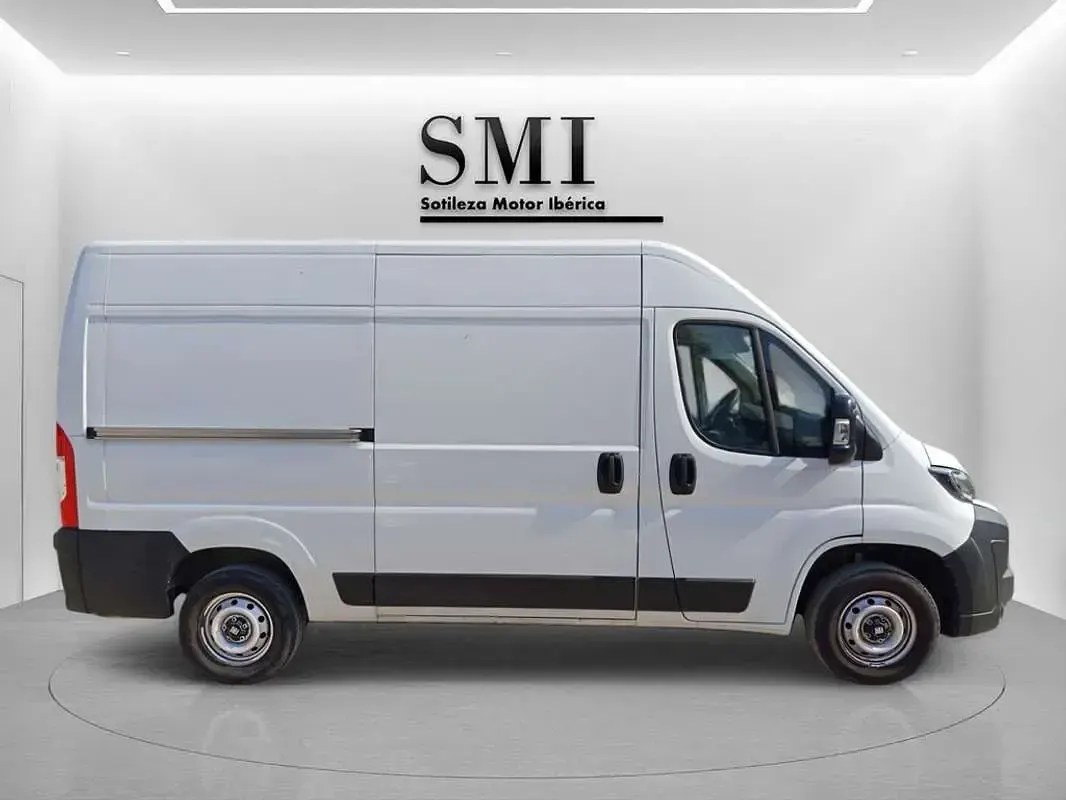 Usado Fiat Ducato 140 CV (102 kW) 2024 Blanco Van