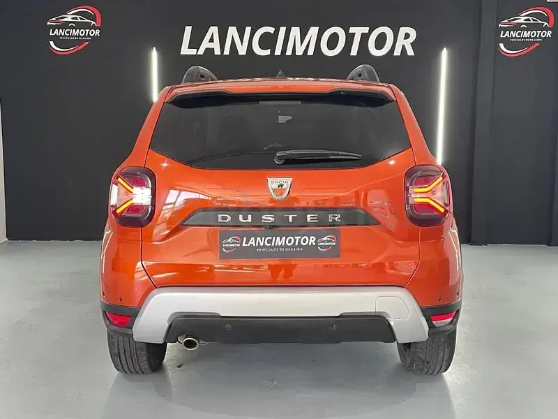 Usado Dacia Duster Prestige 115 CV (84 kW) 2019 Naranja SUV