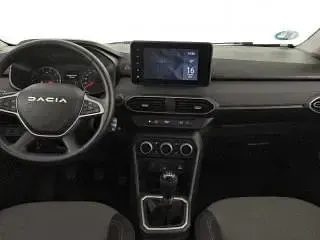 Usado Dacia Jogger Extreme 101 CV (74 kW) 2025 Verde Monovolumen