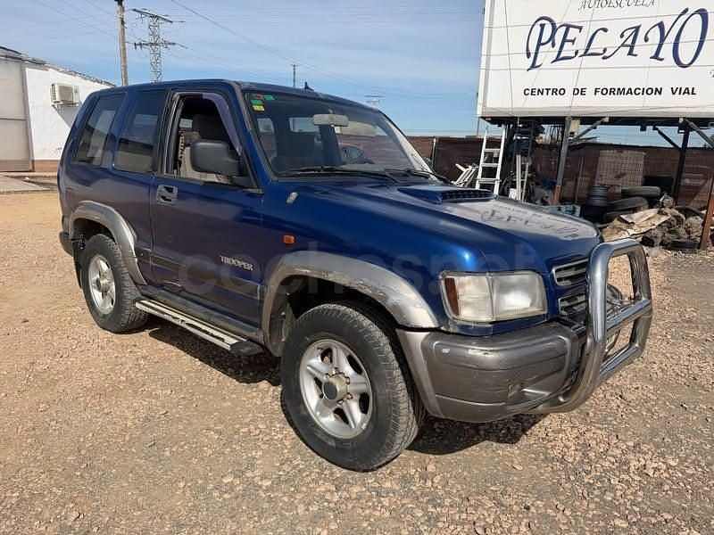 Usado Isuzu Trooper 159 CV (116 kW) 2002 Azul SUV