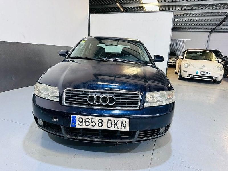Occasion Audi A4 115 PK (84 kW) 2004 Blauw Stationwagen