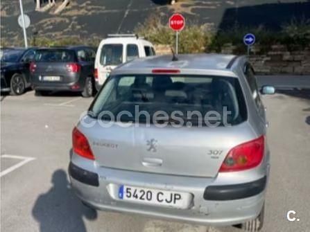 Usado Peugeot 307 90 CV (66 kW) 2003 Gris / plata Berlina