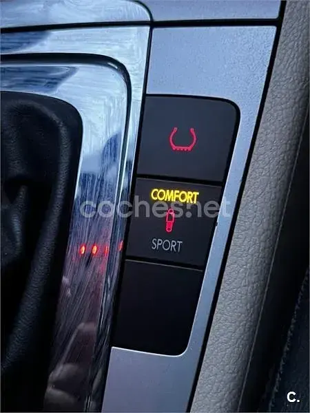 Usado VW Passat 170 CV (125 kW) 2011 Negro Berlina