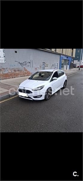 Usado Ford Focus ST-Line 120 CV (88 kW) 2016 Blanco Berlina