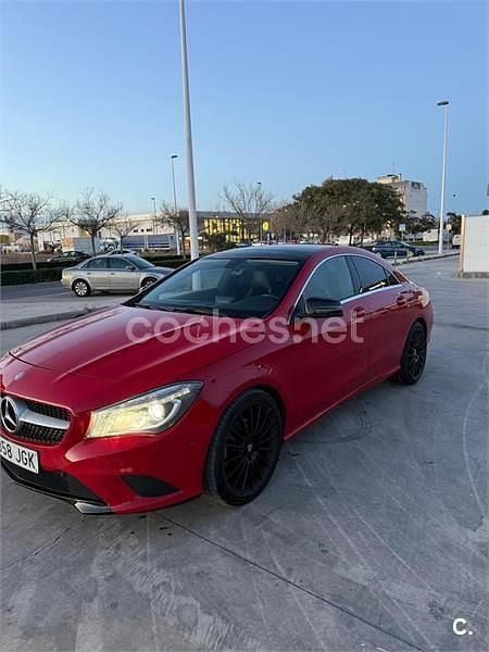 Usado Mercedes CLA200 Urban 136 CV (100 kW) 2015 Rojo Berlina