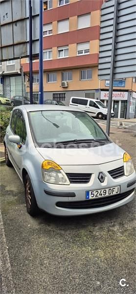 Usado Renault Modus Dynamique 98 CV (72 kW) 2005 Gris / plata Monovolumen