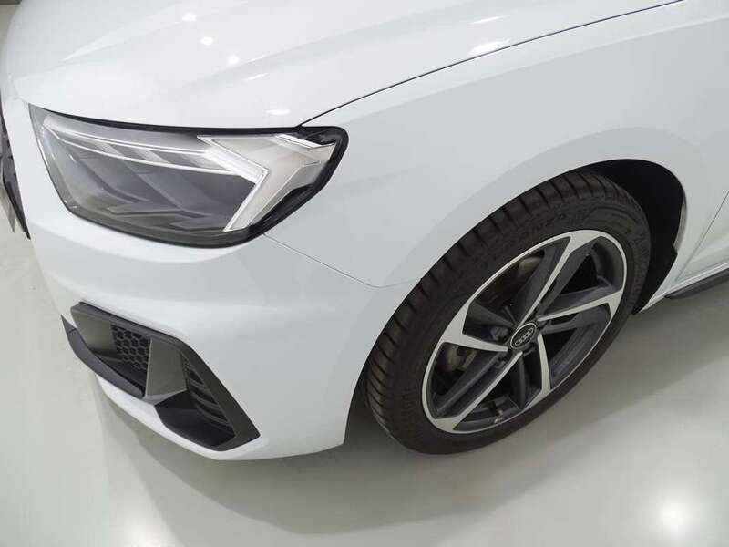 Blanco Usado 2024 Audi A1 Sportback Black Edition Utilitario | 24.200 € (Buen precio) - Imagen 1/3