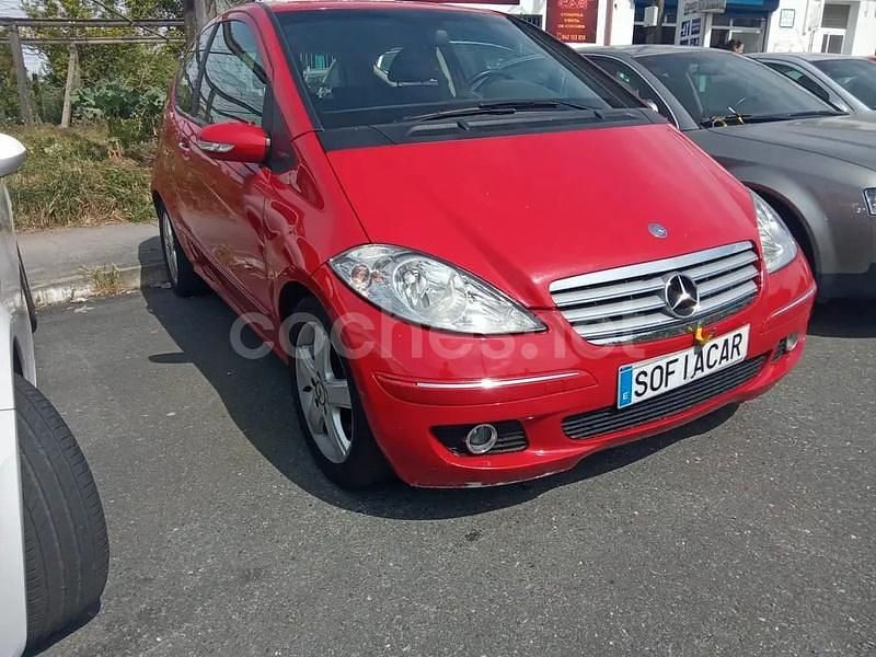 Rojo Usado 2005 Mercedes A160 Elegance Berlina | 4500 € (Precio justo) - Imagen 1/4