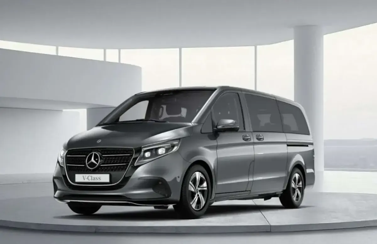 Nuevo Mercedes V220 163 CV (119 kW) 2026 Gris Monovolumen