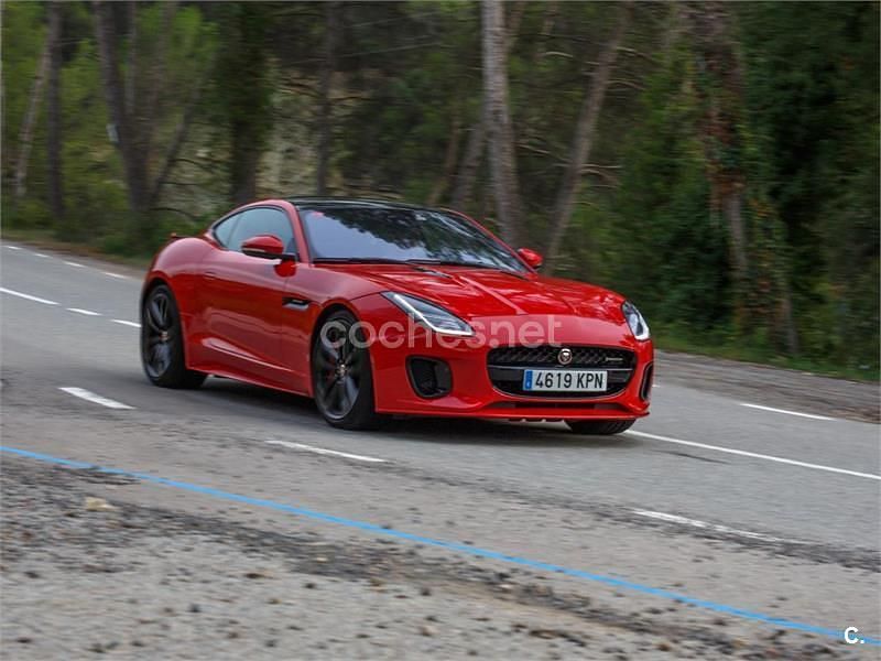 Usado Jaguar F-Type R-Dynamic 380 CV (279 kW) 2018 Rojo Coupe