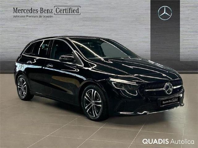 Usado Mercedes B220 190 CV (139 kW) 2024 Negro cosmos Monovolumen