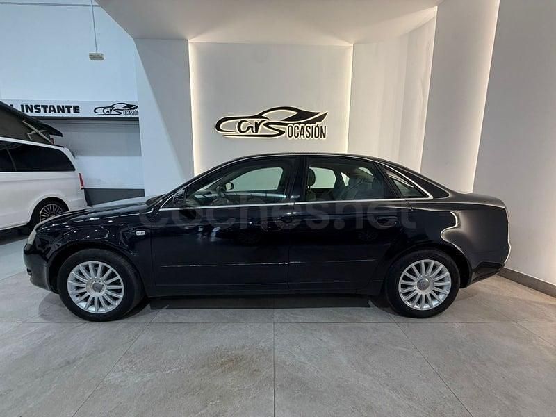 Käytetty Audi A4 140 HP (102 kW) 2006 Musta Sedan