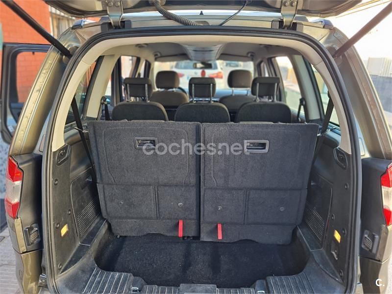 Usado Ford Galaxy Titanium 140 CV (102 kW) 2011 Marrón Monovolumen