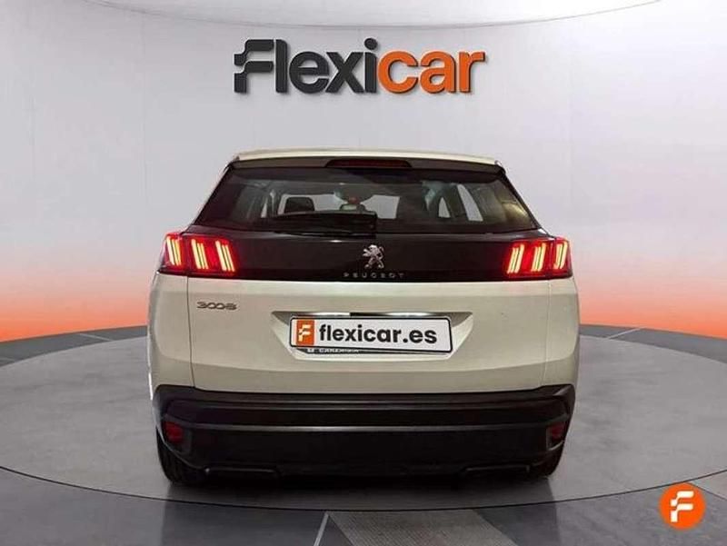 Usado Peugeot 3008 Allure 131 CV (96 kW) 2022 Blanco SUV