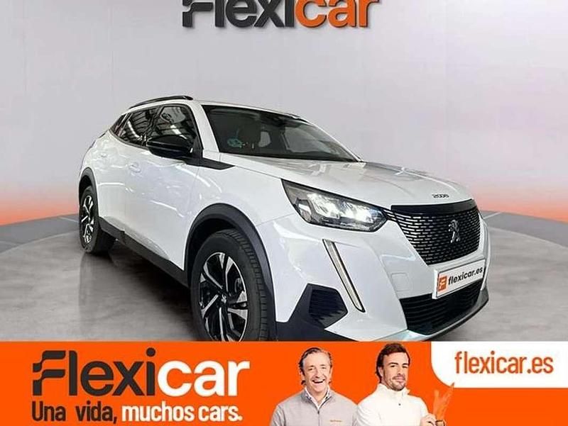 Usado Peugeot 2008 Allure 101 CV (74 kW) 2022 Blanco SUV