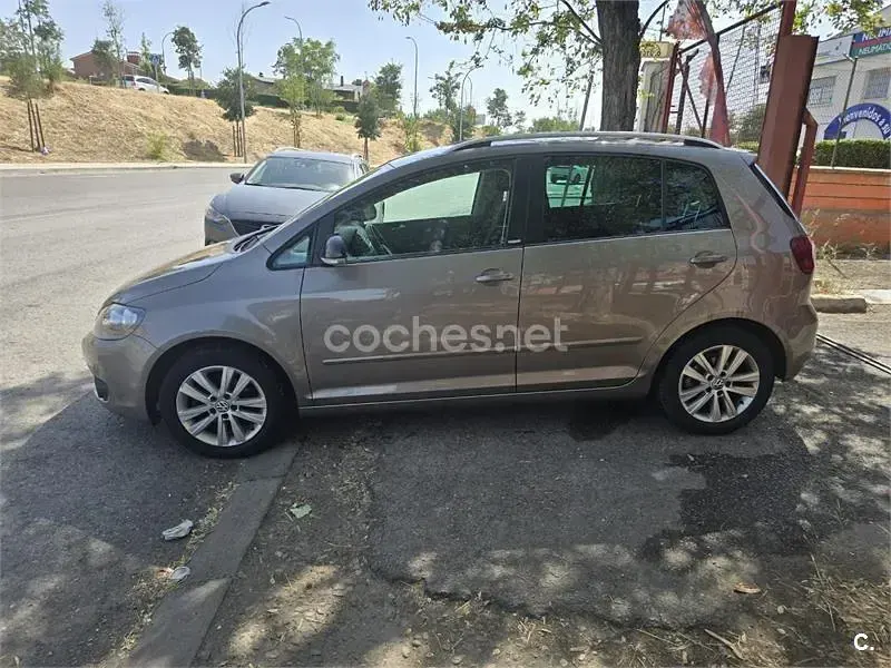 Usado VW Golf Plus Advance 122 CV (89 kW) 2009 Gris / plata Monovolumen
