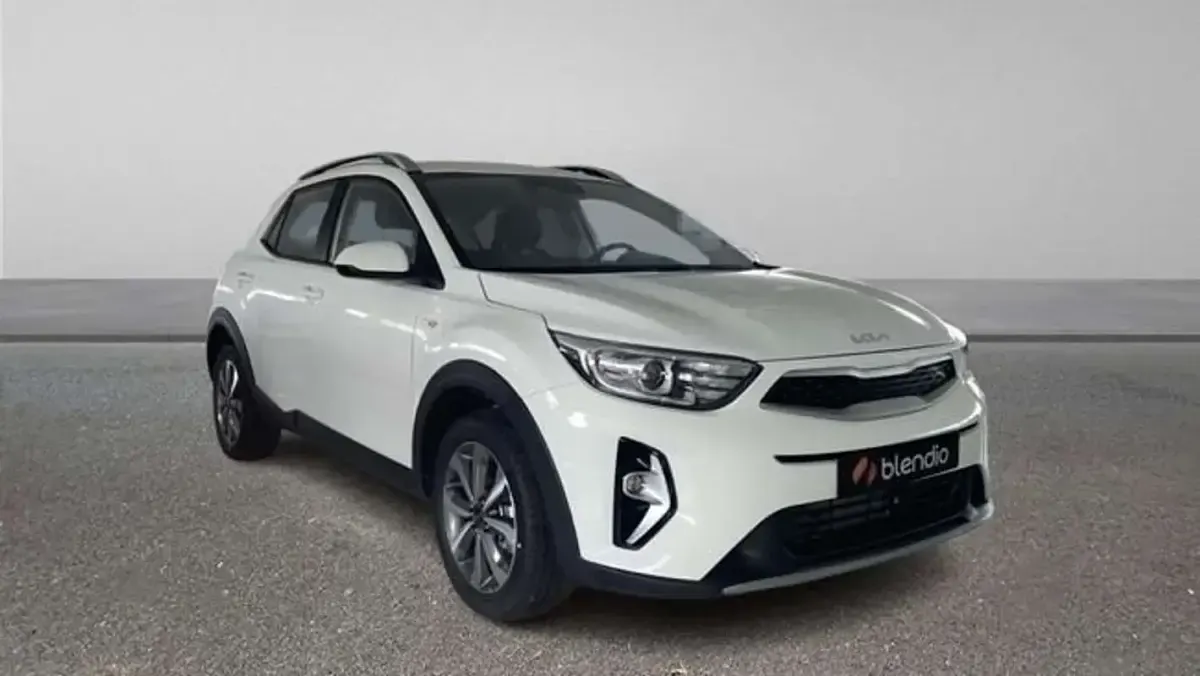 Usado Kia Stonic 101 CV (74 kW) 2025 Blanco SUV