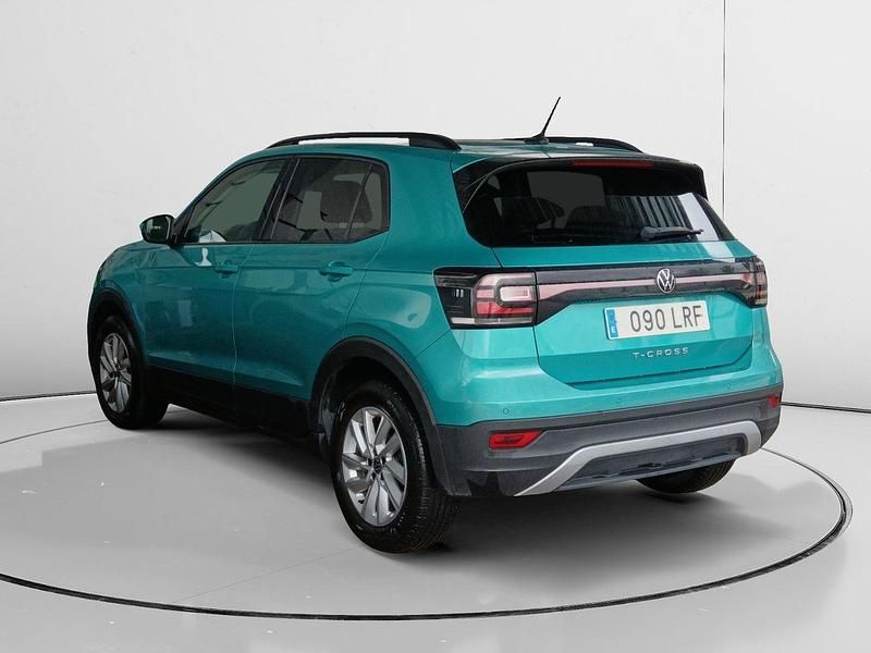 Usado VW T-Cross Advance 95 CV (69 kW) 2021 Azul SUV