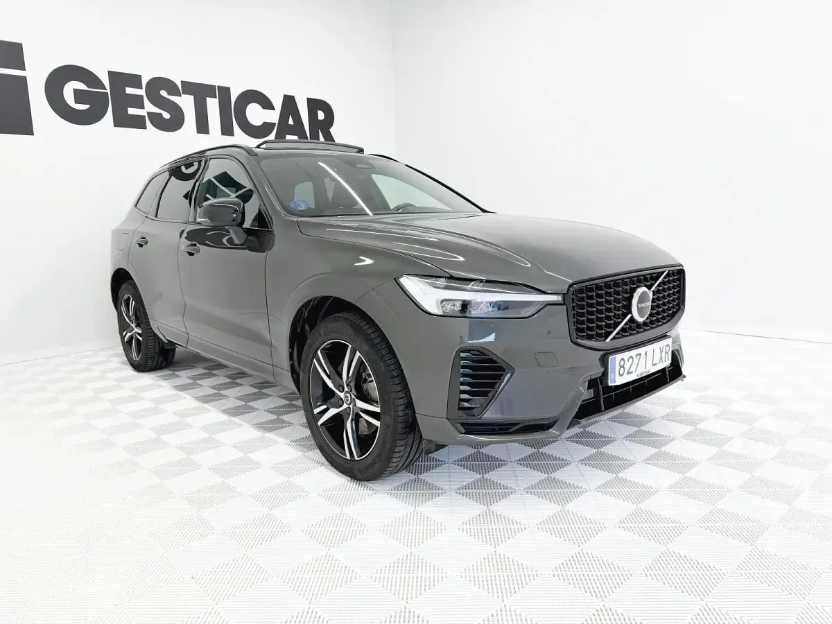 Usado Volvo XC60 Plus 349 CV (256 kW) 2022 SUV