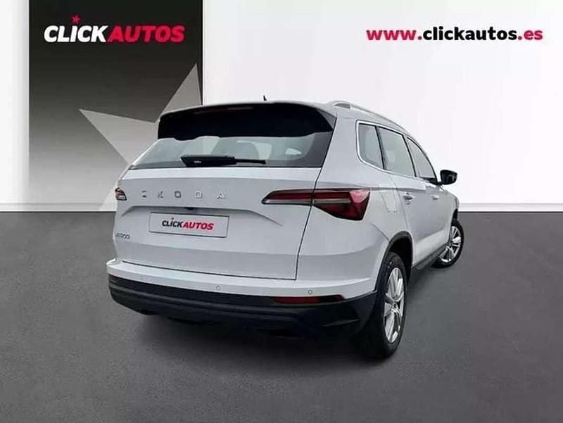 Usado Skoda Karoq Selection 151 CV (111 kW) 2025 Blanco SUV