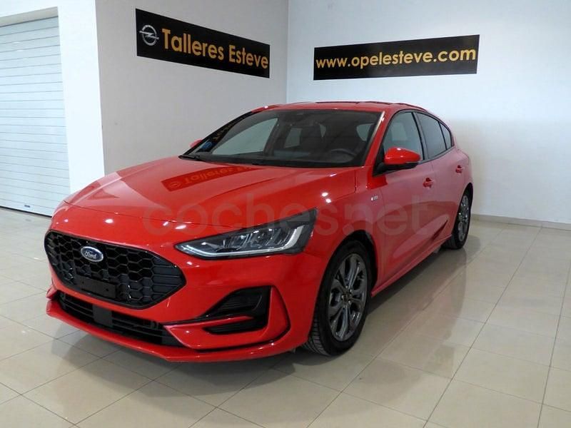 Usado Ford Focus ST-Line X 155 CV (114 kW) 2024 Rojo Berlina