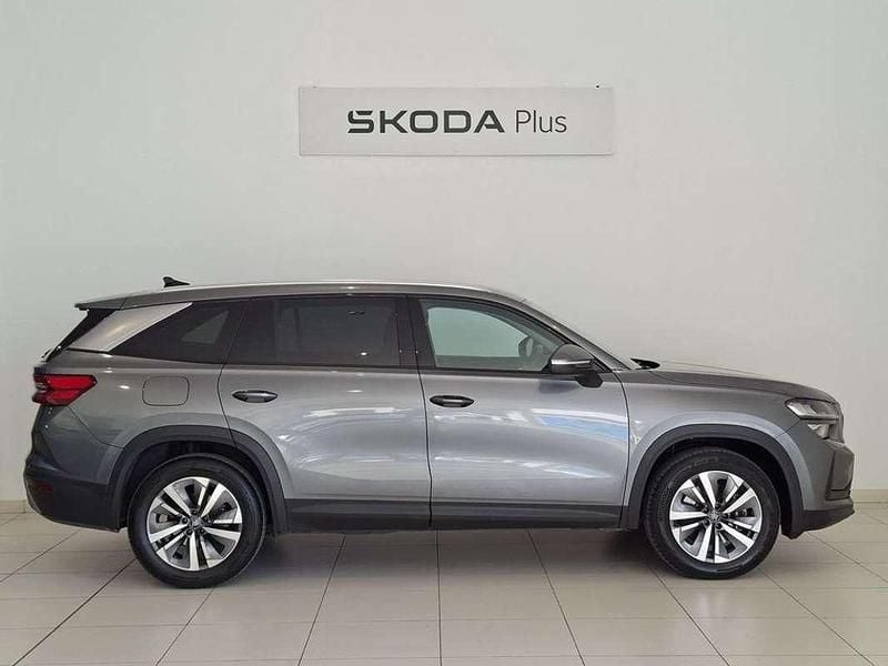 Usado Skoda Kodiaq Selection 150 CV (110 kW) 2025 Gris SUV