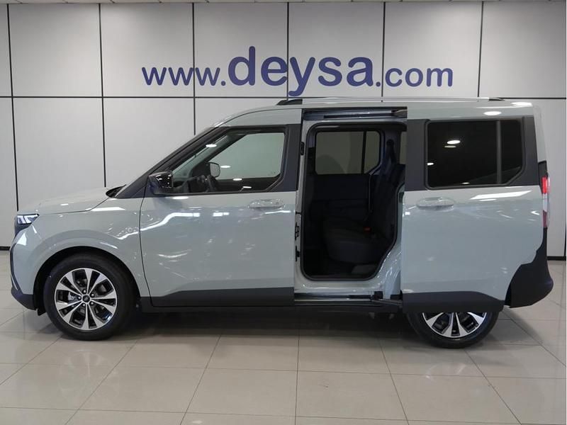Nuevo Ford Tourneo Courier Titanium 125 CV (91 kW) 2026 Gris Monovolumen