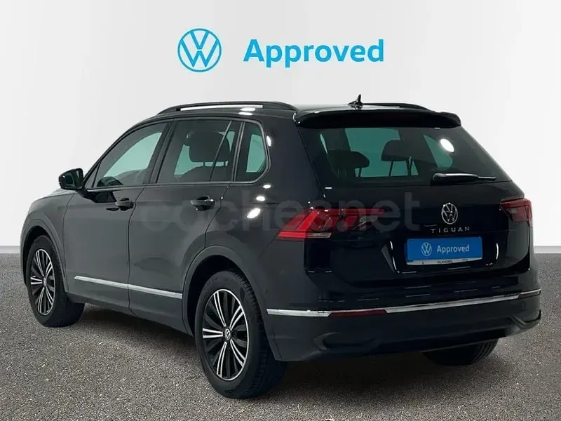 Usado VW Tiguan Life 150 CV (110 kW) 2022 Negro SUV
