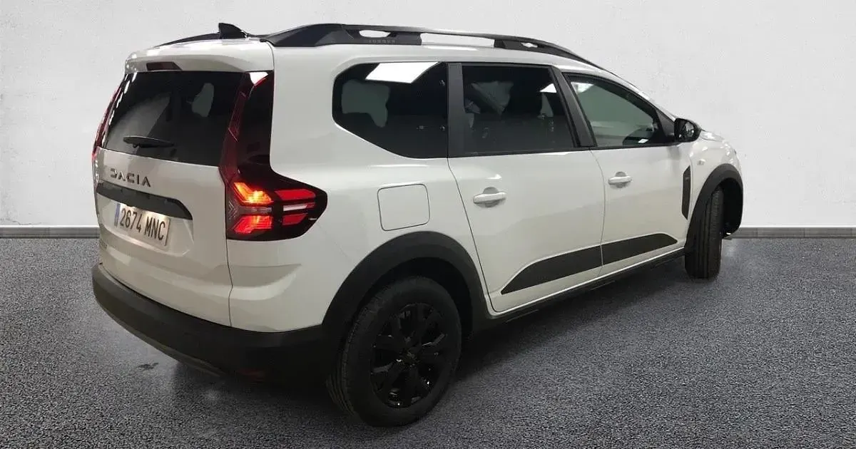 Usado Dacia Jogger Extreme 110 CV (80 kW) 2024 Monovolumen