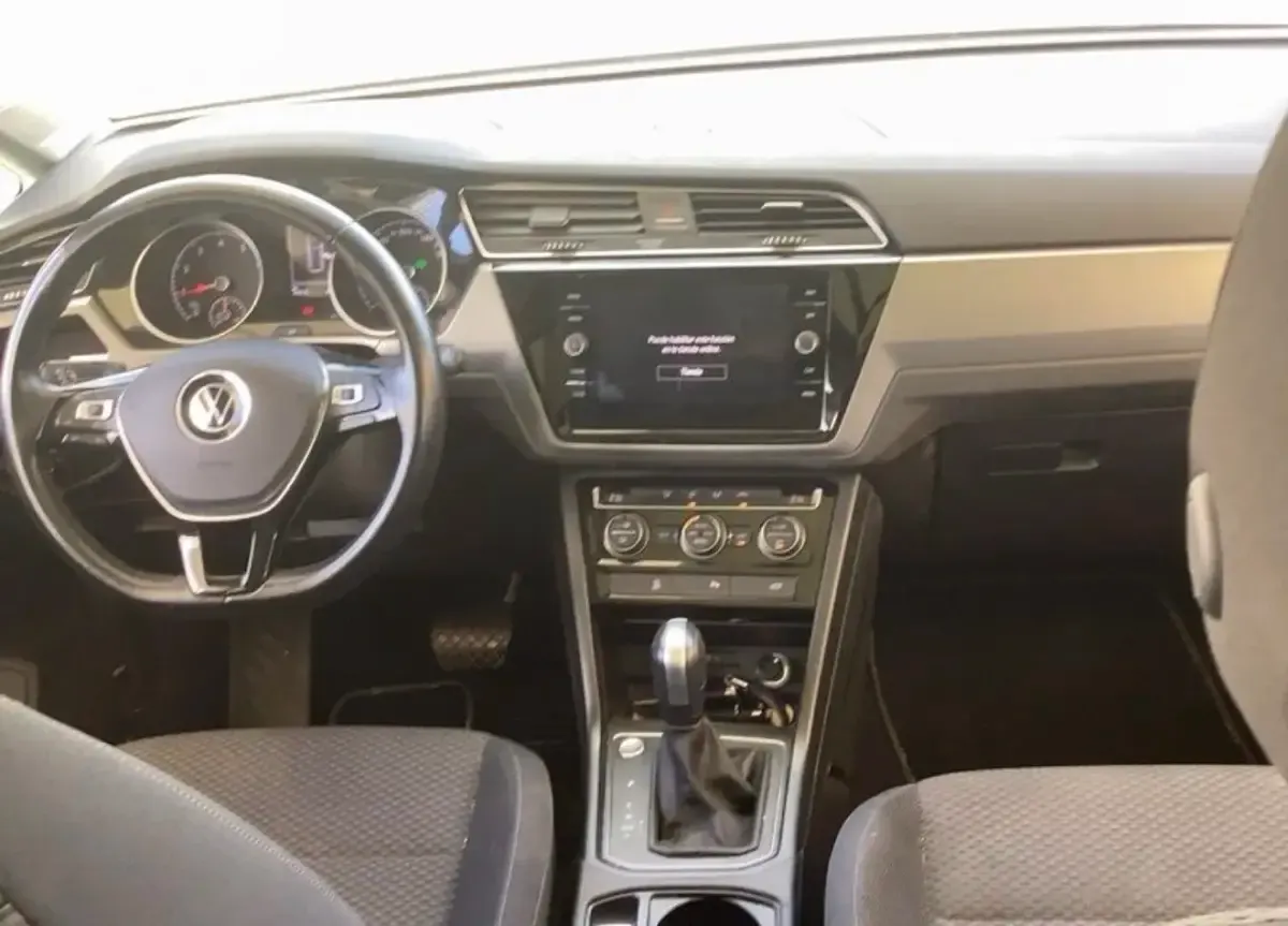 Usado VW Touran Advance 150 CV (110 kW) 2022 Azul Monovolumen