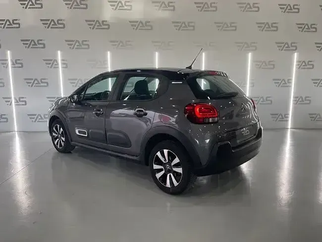 Usado Citroën C3 Feel 102 CV (75 kW) 2021 Gris Utilitario
