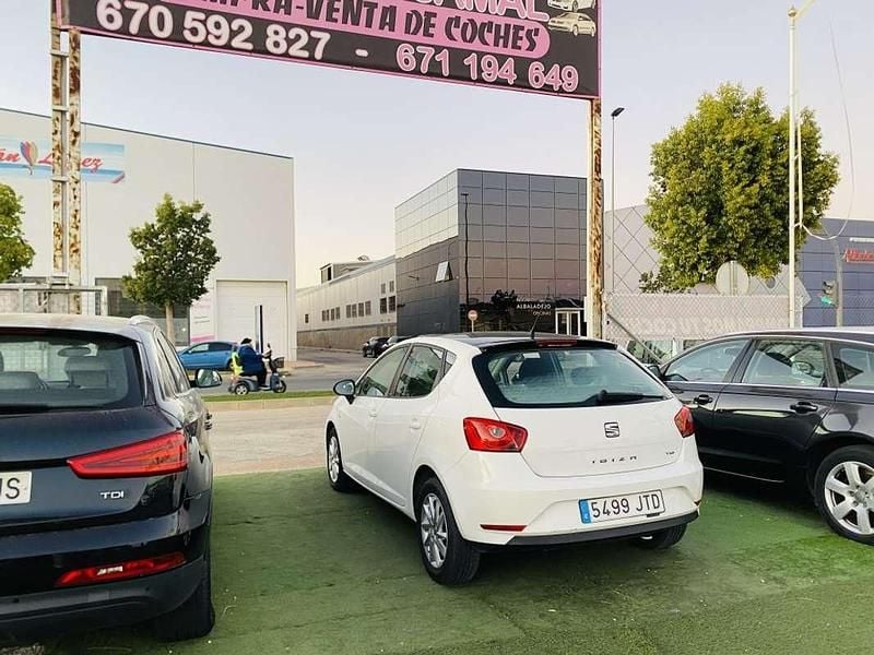 Usado Seat Ibiza Reference 95 CV (69 kW) 2016 Blanco Utilitario