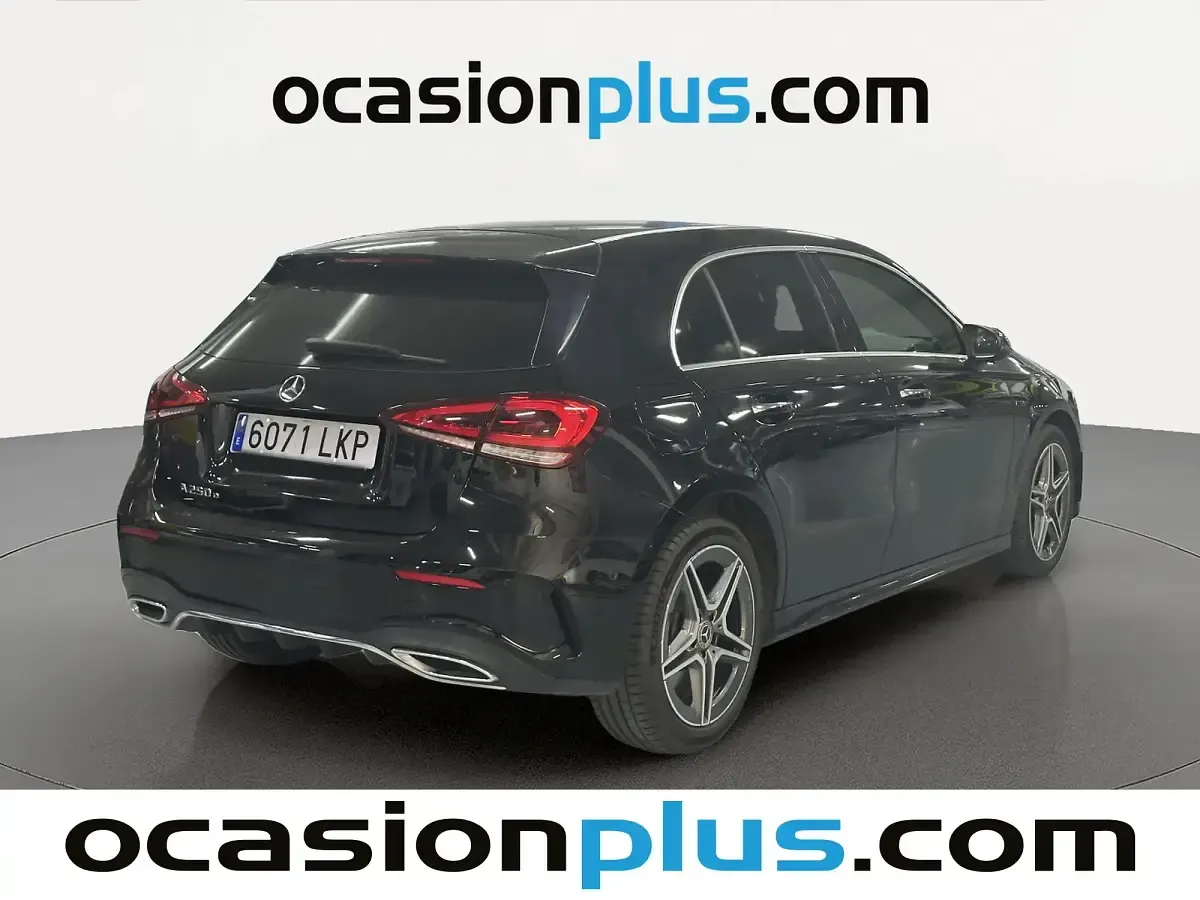 Usado Mercedes A250 218 CV (160 kW) 2020 Negro Berlina