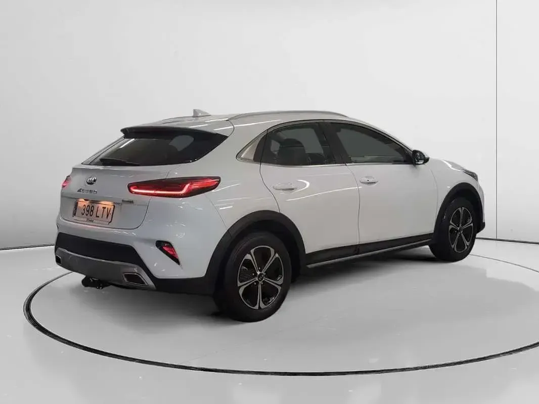Usado Kia XCeed 141 CV (103 kW) 2021 Blanco SUV