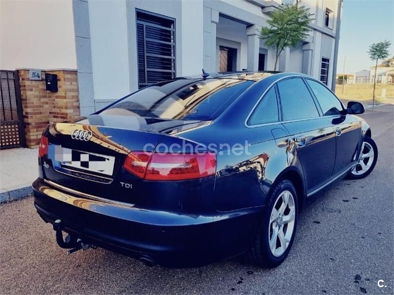 Usado Audi A6 177 CV (130 kW) 2012 Azul Berlina