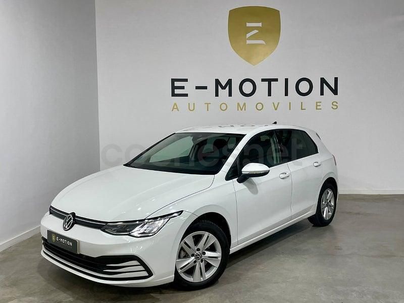 Usado VW Golf VIII Life 110 CV (80 kW) 2022 Blanco Berlina