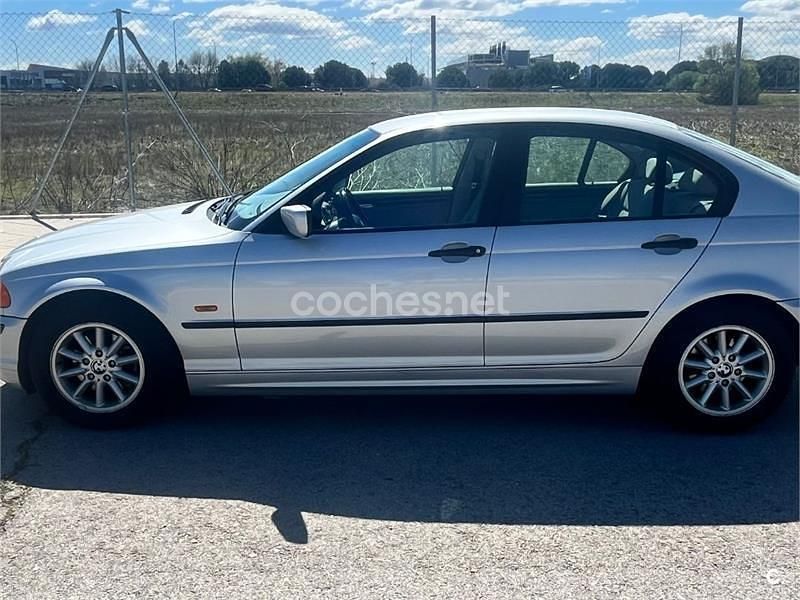 Usado BMW 320 136 CV (100 kW) 1999 Gris / plata Berlina