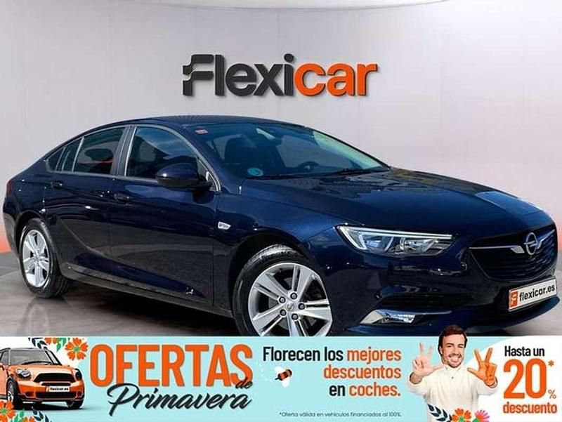 Usado Opel Insignia Selective 140 HP (102 kW) 2019 Azul Sedan