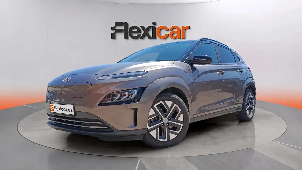 Usado Hyundai Kona 100 kW (136 CV) 2023 Marrón SUV