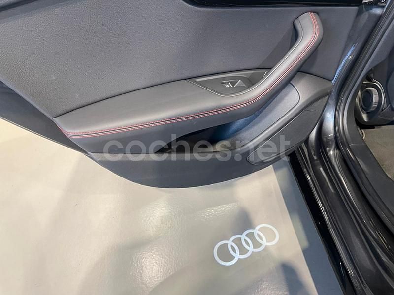 Usado Audi A4 S-Line 190 CV (139 kW) 2018 Gris / plata Familiar