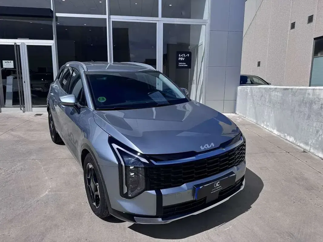 Usado Kia Sportage 150 CV (110 kW) 2025 Plateado SUV