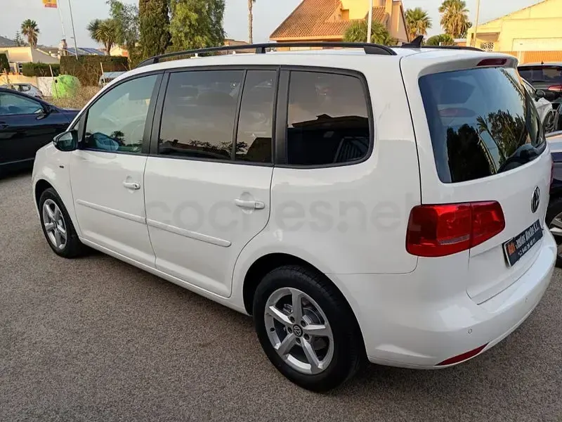 Usado VW Touran Sport 140 CV (102 kW) 2012 Blanco Monovolumen