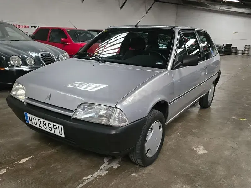 Usado Citroën AX First 54 CV (39 kW) 1994 Gris / plata Utilitario